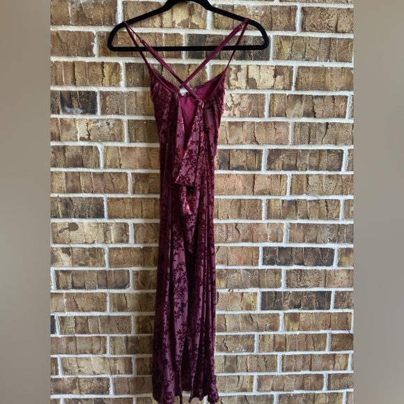 Cider Deep Red Floral Scarf - Picture 7 of 9